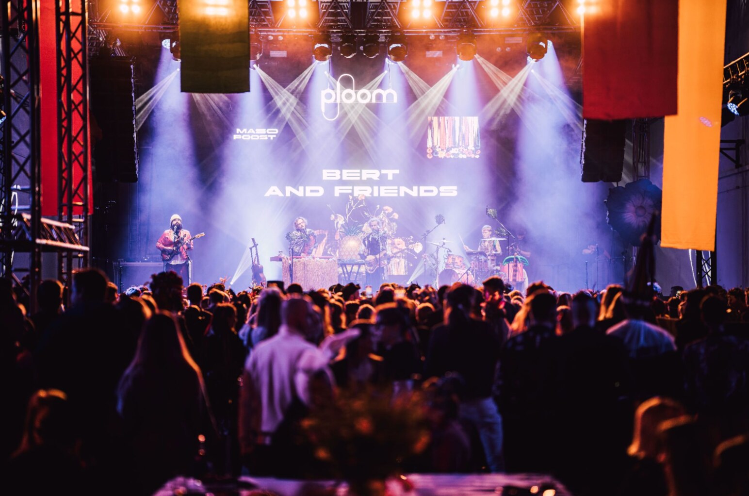 Koncert před zaplněným sálem Masopoostu